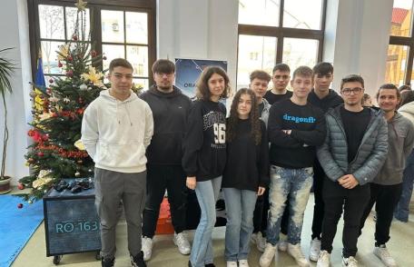 Colegiul Național „Grigore Ghica” Dorohoi – demonstrație inedită a Clubului de robotică „Dragonfly” – FOTO