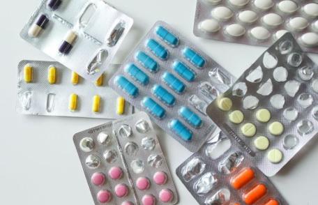 Guvernul a majorat plafonul de compensare a prețului medicamentelor. Vor beneficia pensionarii cu venituri de până la 1.830 lei/lună