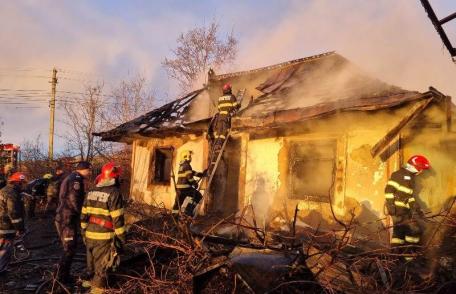 Tragedie la Călinești! Un bărbat și-a pierdut viața în incendiul care i-a cuprins locuința - FOTO