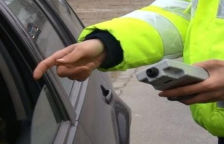 Șofer turmentat de aburii alcoolului prins la volan de polițiștii botoșăneni