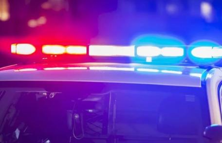 S-a urcat băut la volan și „a parcat” mașina într-un șanț