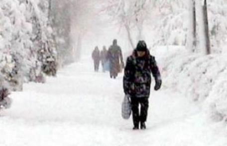 Ninsoarea continuă până joi seara, iar săptămâna viitoare vine gerul