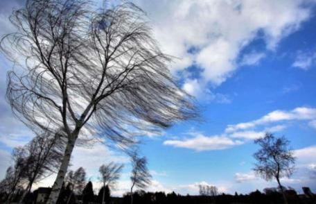 Informare meteo emisă de ANM: Precipitații și intensificări ale vântului inclusiv în județul Botoșani