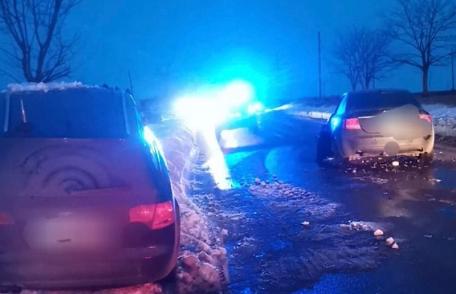 Accident! Două persoane rănite după impactul dintre două mașini