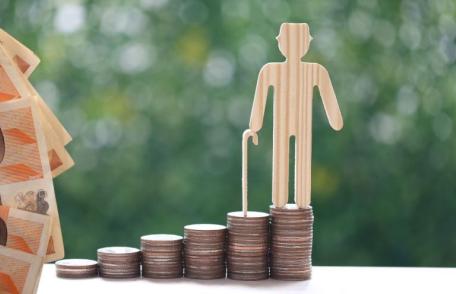 Cine sunt ce care vor primi ani în plus din septembrie 2024