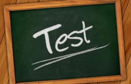 Profesorii ar urma să justifice notele acordate elevilor la lucrările scrise