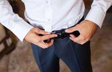 Problema gravă de sănătate provocată de purtarea curelei prea strânsă