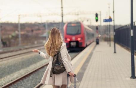 Bărbat de 60 de ani reținut după ce a pipăit o tânără aflată în trenul Timișoara - Botoșani 