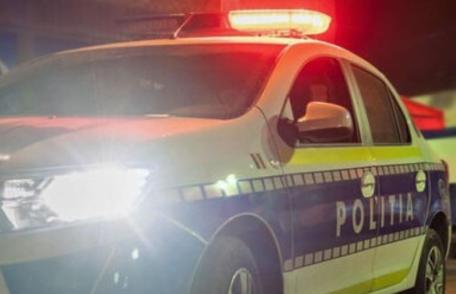 Polițist din cadrul Poliției Orașului Flămânzi lovit de o mașină în timp ce se afla pe partea carosabilă