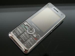 Gerul îţi poate strica telefonul. Vezi de ce riști să rămâi fără el