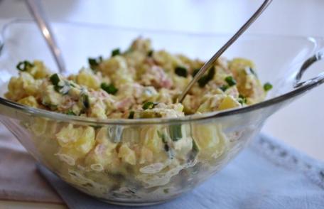 Salată de cartofi cu ton și maioneză