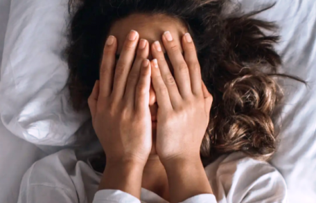 Deficiențe de vitamine care îți pot afecta somnul