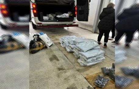 Marfă contrafăcută confiscată de polițiștii de frontieră botoșăneni - FOTO