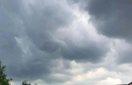 Cod galben de instabilitate atmosferică pentru județul Botoșani