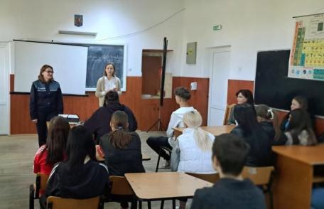 Acțiuni desfășurate de polițiști în săptămâna „Școala în siguranță”