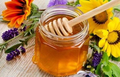 Mierea are efect tonic pentru mâinile și picioarele obosite