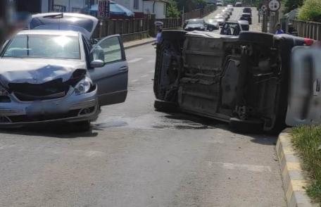 Persoană rănită în urma unui accident rutier produs pe strada Petru Rareș - FOTO