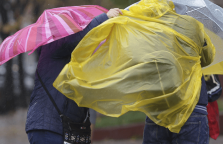 Ciclon periculos deasupra României. Elena Mateescu anunţă ploi torențiale și vijelii