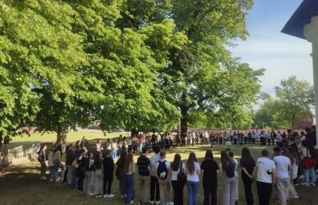 Întâlnirea anuală a tinerilor ortodocși din protopopiatul Dorohoi - FOTO