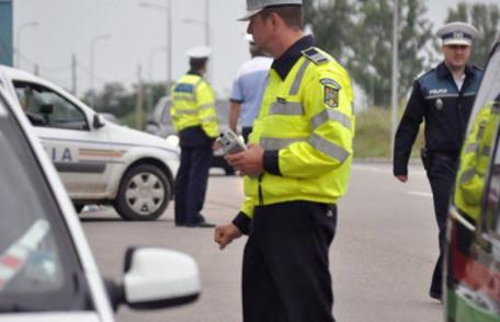 Șoferii care efectuează depășiri periculoase, vizați de polițiști