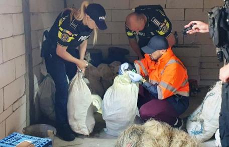 Bunuri confiscate în valoare de aproximativ 100.000 de lei, în cadrul perchezițiilor efectuate de polițiștii de la transporturi - FOTO