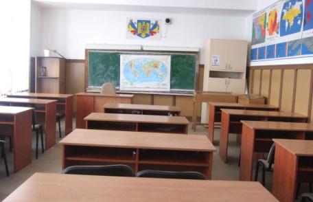 Mii de elevi din judeţul Botoşani au stat acasă şi vineri