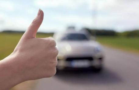 Șoferi sancționați și lăsați fără drept de a autiliza autoturismele pentru că au efectuat transport public neautorizat     