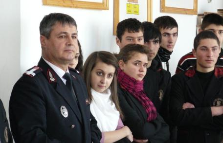 Regina Maria Dorohoi [VIDEO/FOTO]: 11 februarie, Ziua Europeană a numărului de urgenţă