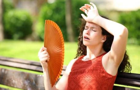 Un nou val de aer tropical peste România. Temperaturile resimţite vor trece de 40 de grade