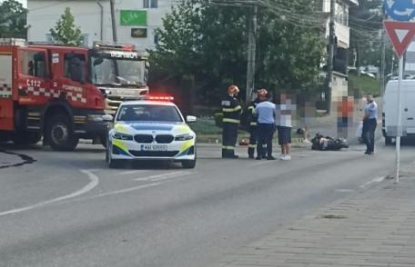 Tânără de 19 ani care conducea o motocicletă rănită într-un accident la Dorohoi - FOTO