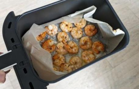 Creveți gătiți în air fryer