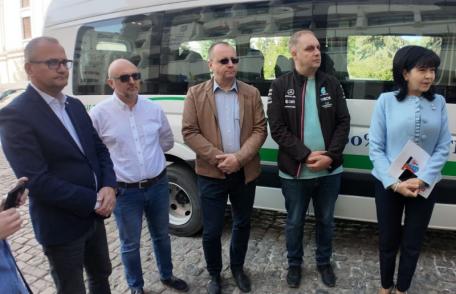 Consiliul Județean Botoșani cumpără 18 microbuze școlare hibrid