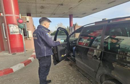 S-a ales cu dosar penal pentru că a „uitat” că are permisul suspendat
