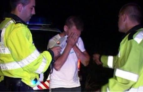 Bărbat reținut după ce s-a urcat la volan BEAT și FĂRĂ PERMIS și a produs un accident rutier
