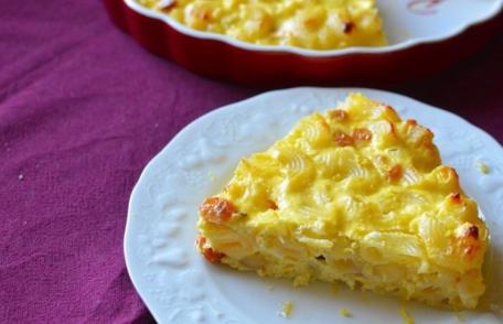 Macaroane cu brânză la cuptor