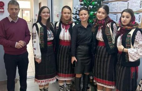 Nimic formal, totul emoțional! Târgul de Crăciun – O experiență magică la Școala Gimnazială „Nicolae Iorga” Dersca - FOTO