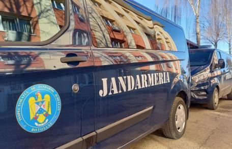 Bărbat întins pe o bancă din Botoșani salvat de un jandarm de la o posibilă hipotermie