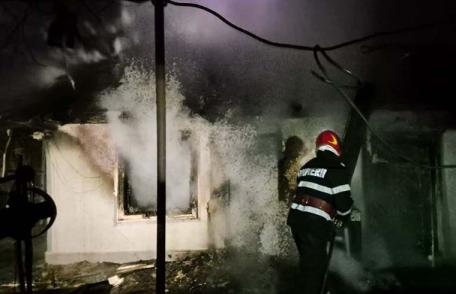 Incendiu într-o gospodărie din Coțușca. Proprietara de 70 de ani, a suferit un atac de panică