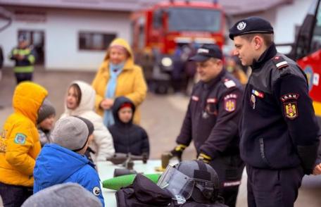 „Împreună, mai pregătiți” – acțiuni de informare și educare preventivă la Vârfu Câmpului - FOTO