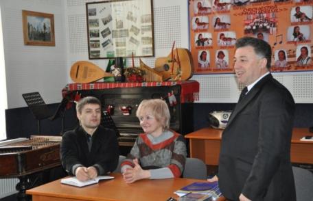 Asociaţia „Mugurelul”: Conferinţa interactivă pentru lansarea materialelor promoţionale