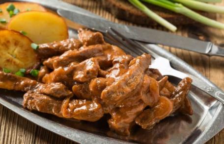 Vită Stroganoff