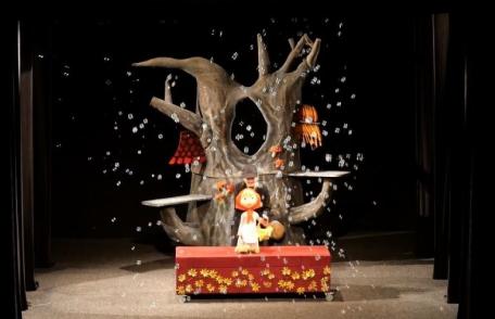 O nouă reîntâlnire cu Scufița roșie la Teatrul „Vasilache”!!!