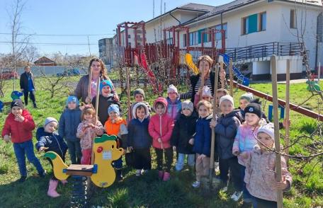 Grădinița „Albă ca Zăpada” - Plantăm viitorul împreună! - FOTO