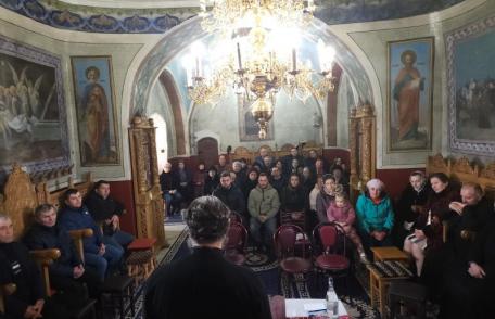 Seară duhovnicească în parohia Cristinești – O întâlnire cu rost și har