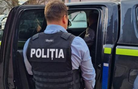 Armă deținută ilegal, ridicată de polițiști din locuința unui tânăr de 20 de ani