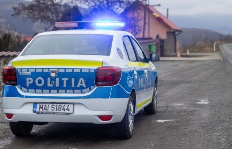 Două infracţiuni dintr-o lovitură: depistat fără permis, cu o remorcă neînmatriculată