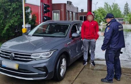 Polițiștii de frontieră au scos din trafic o mașină fără drept de circulație