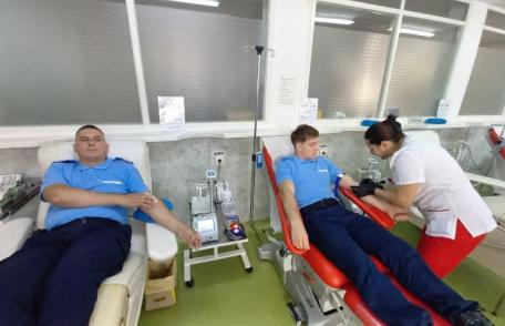 Jandarmii botoșăneni s-au mobilizat cu ocazia Zilei Mondiale a Donatorului de Sânge