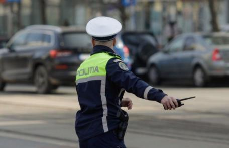 Depistat în trafic beat pe motociclu electric și fără acte