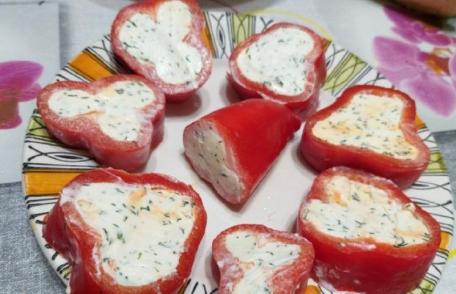 Cremă de brânză dulce cu ceapă și ardei